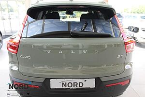 Volvo  B3 Gaer. Plus Dark 2WD/ Standheiz. /E-Sitze